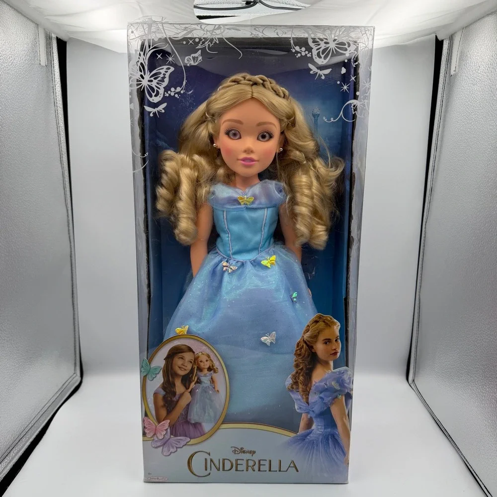 Disney Cinderella Live Action 18 Inch Doll 2015 NIB New In Box Lily James